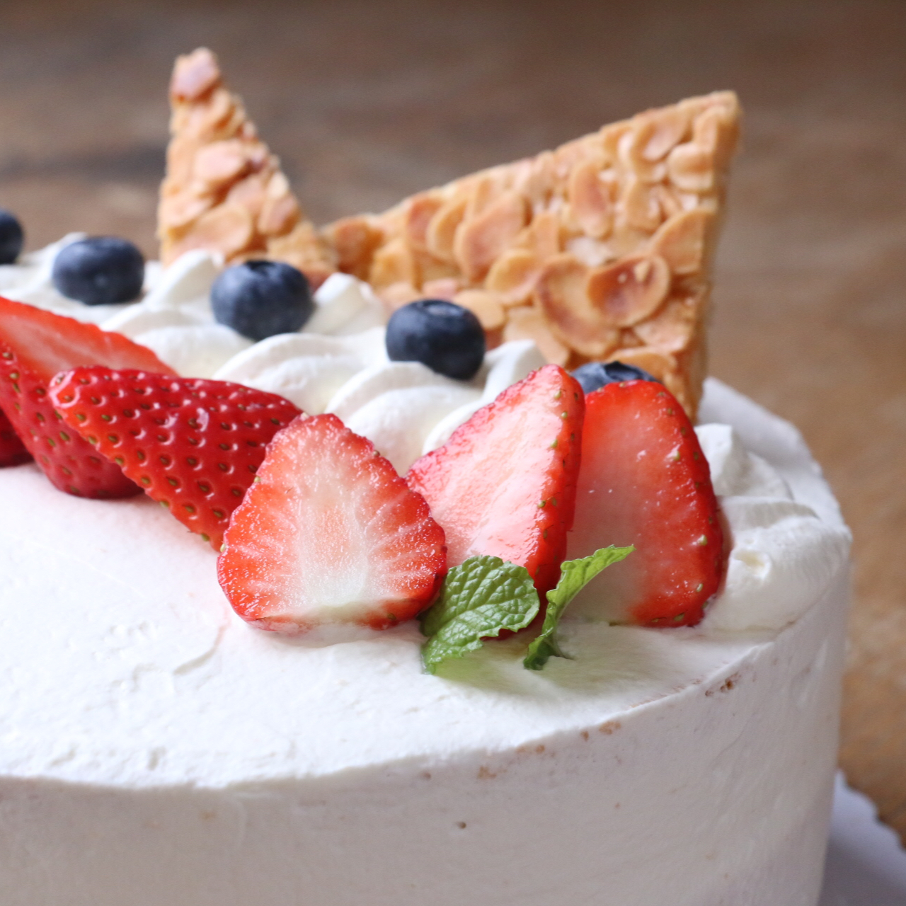 切了西瓜卖西瓜-做的鲜奶油草莓蛋糕