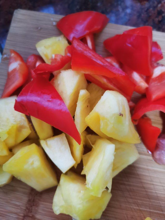 🍍酸甜菠萝咕噜肉