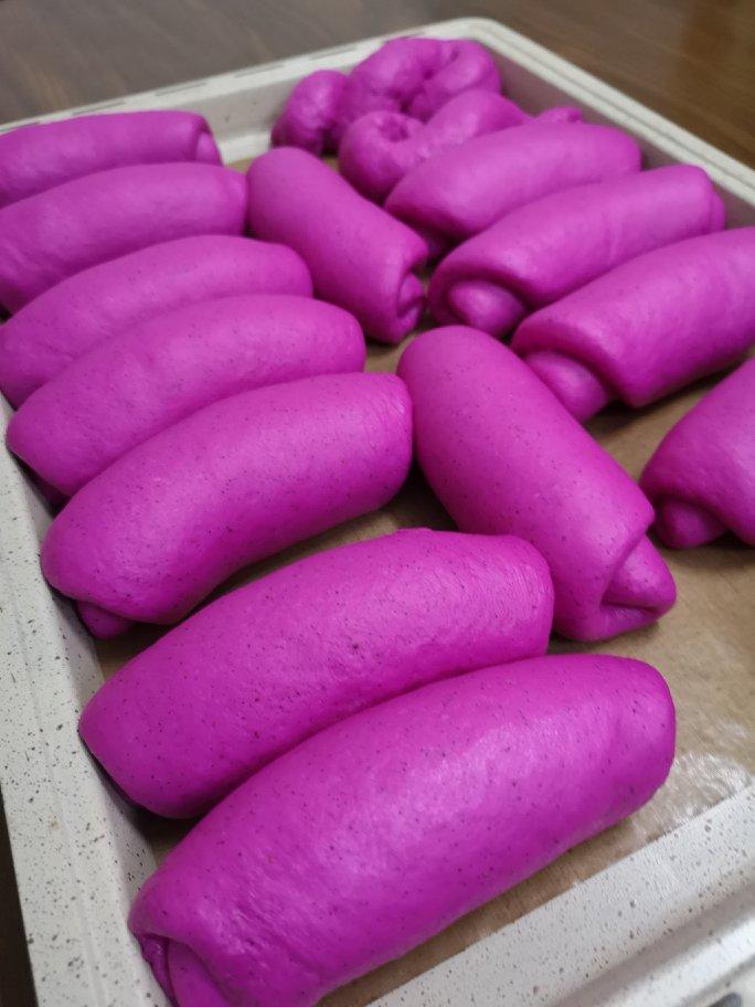 火龙果花朵面包