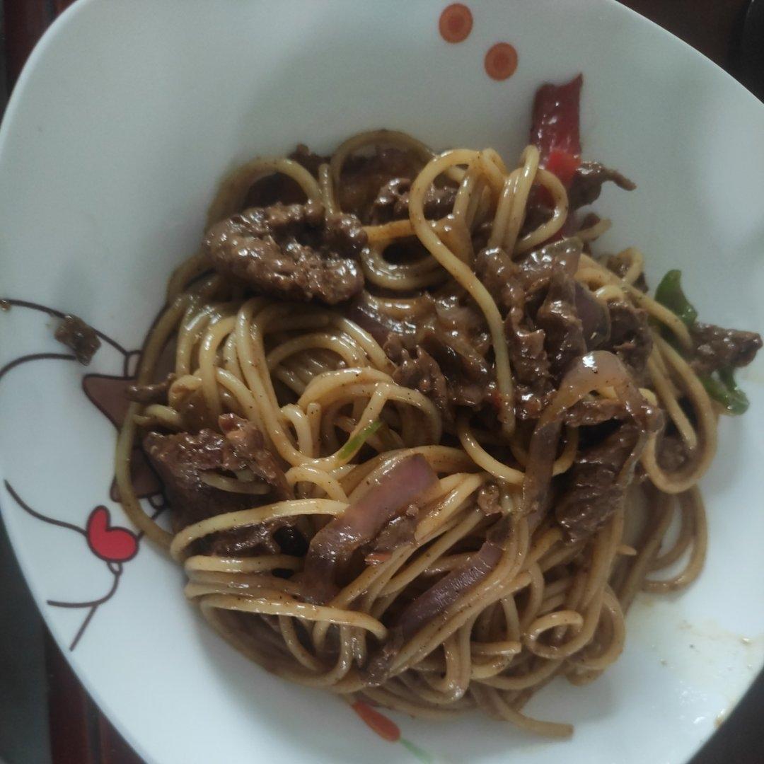 比餐厅好吃的黑椒牛柳意面🍝零失败简单教程