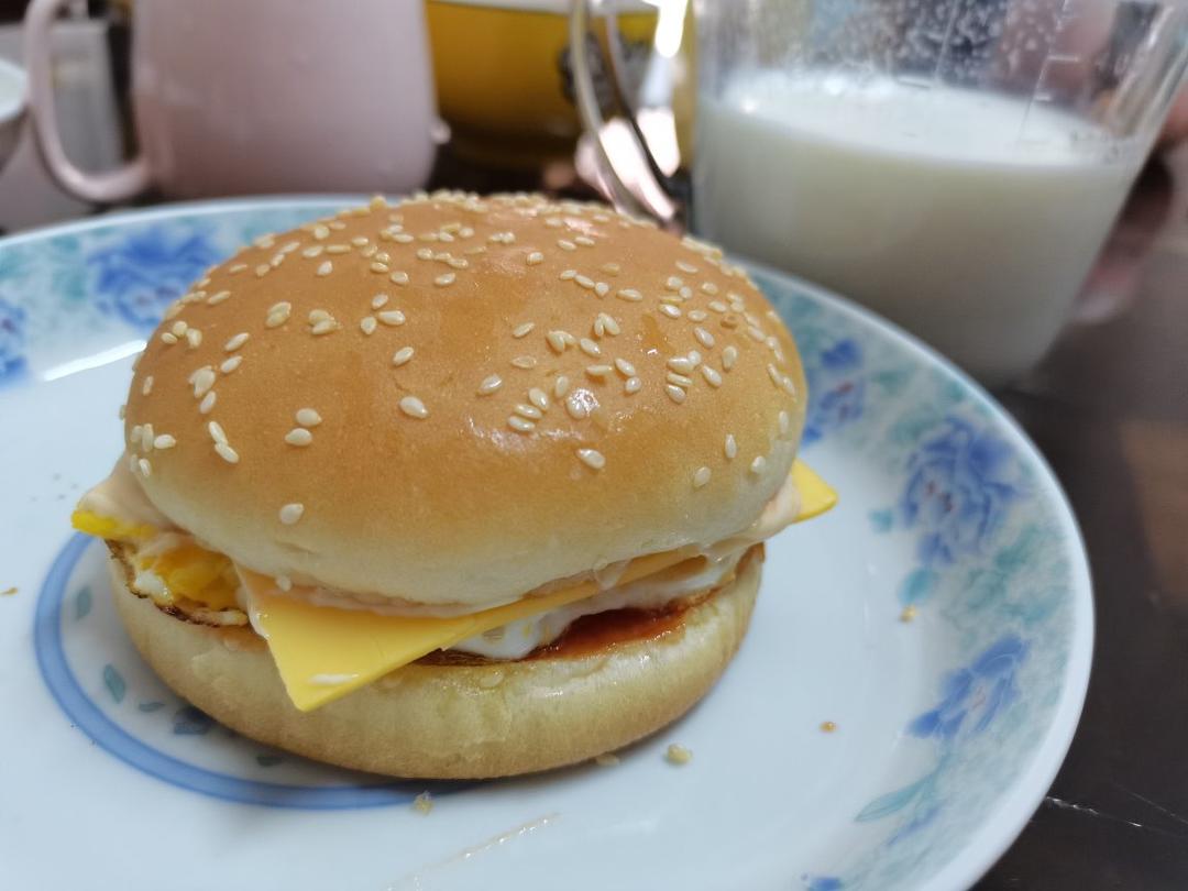 大兰的早餐桌