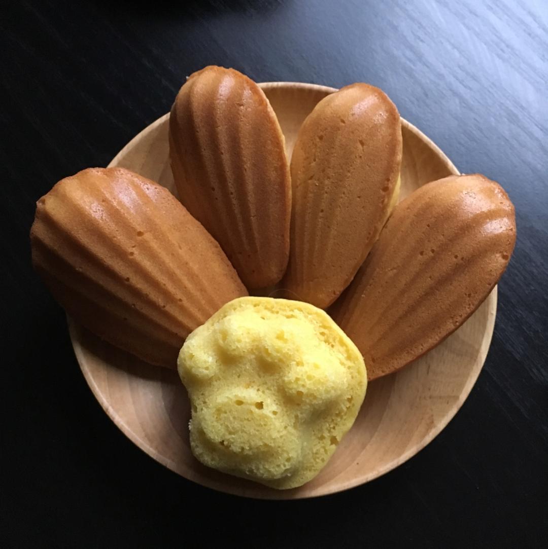 清甜南瓜玛德琳