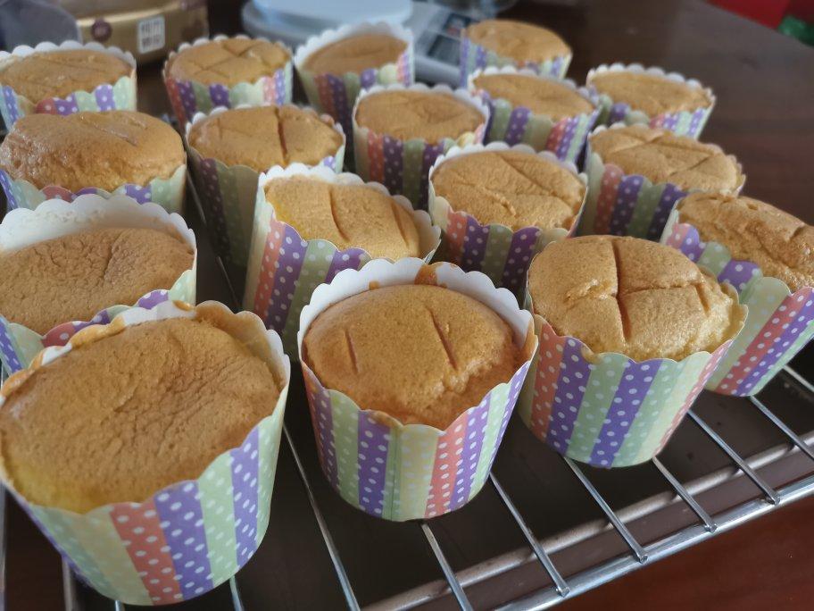 纸杯蛋糕 8寸戚风蛋糕的量