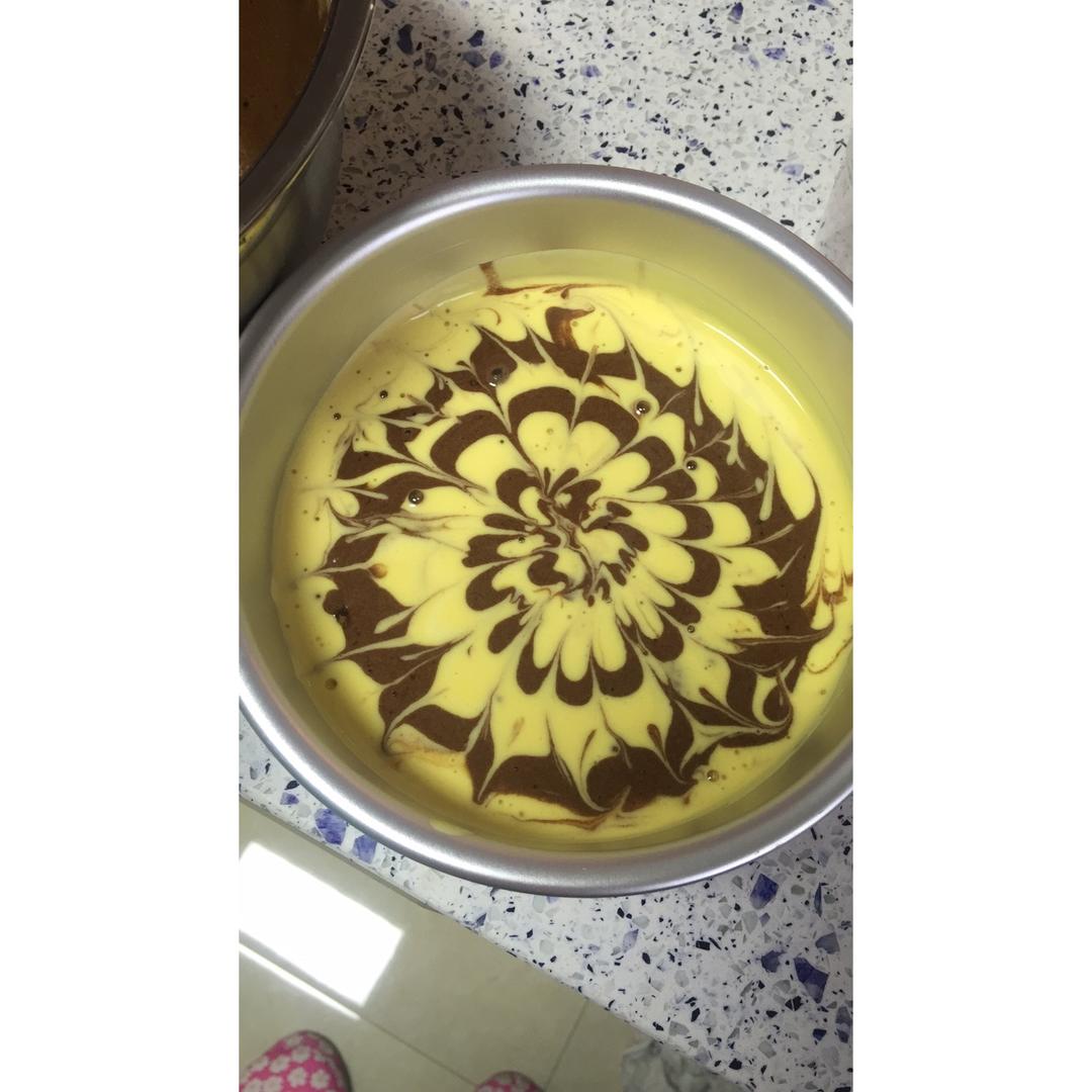 双色拉花戚风蛋糕
