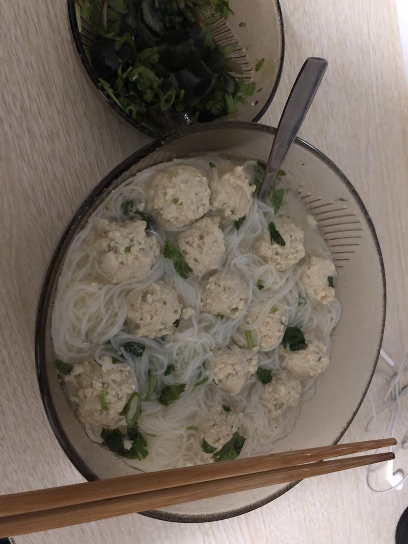 水汆肉丸子