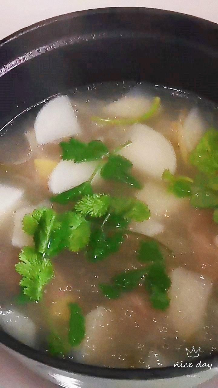 羊蝎子萝卜汤