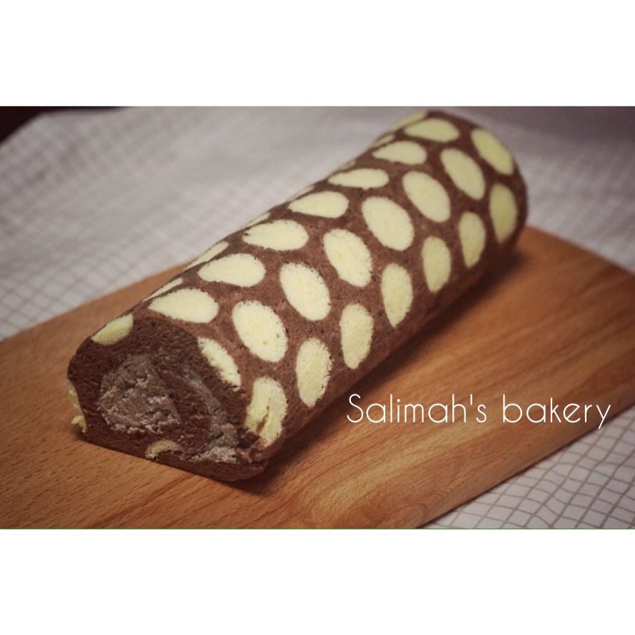波点巧克力蛋糕卷