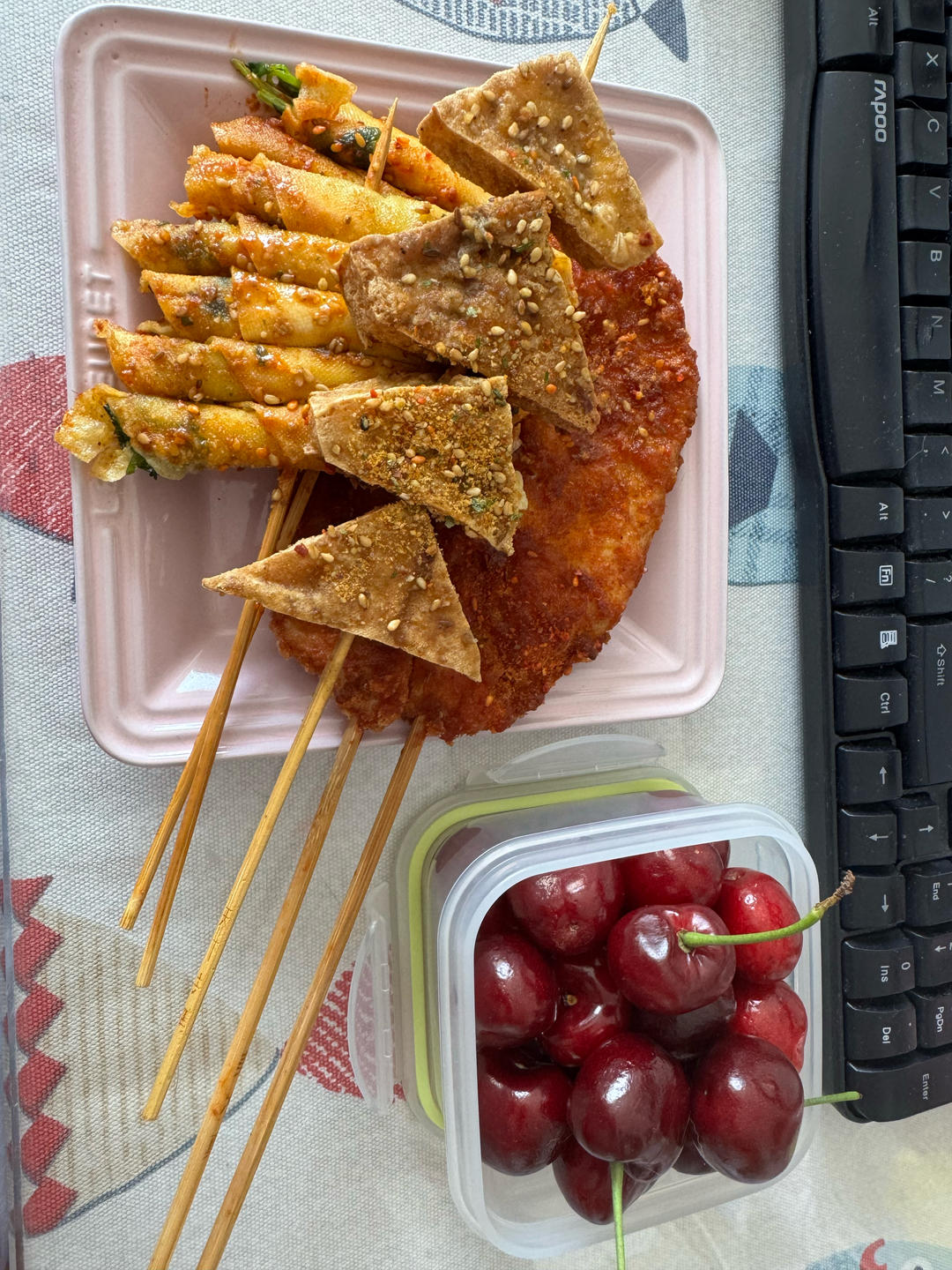 养猪场今日份的猪饲料