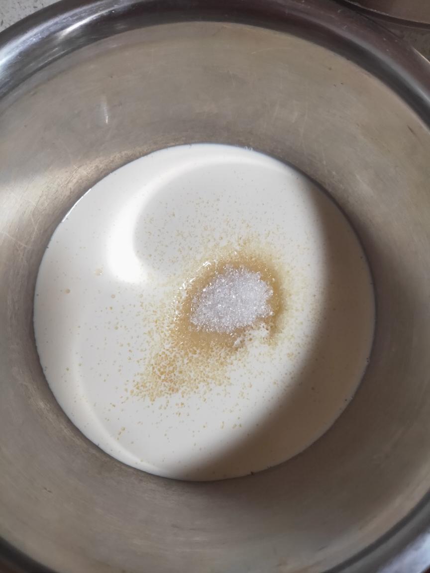 纯奶手撕吐司的做法 步骤1