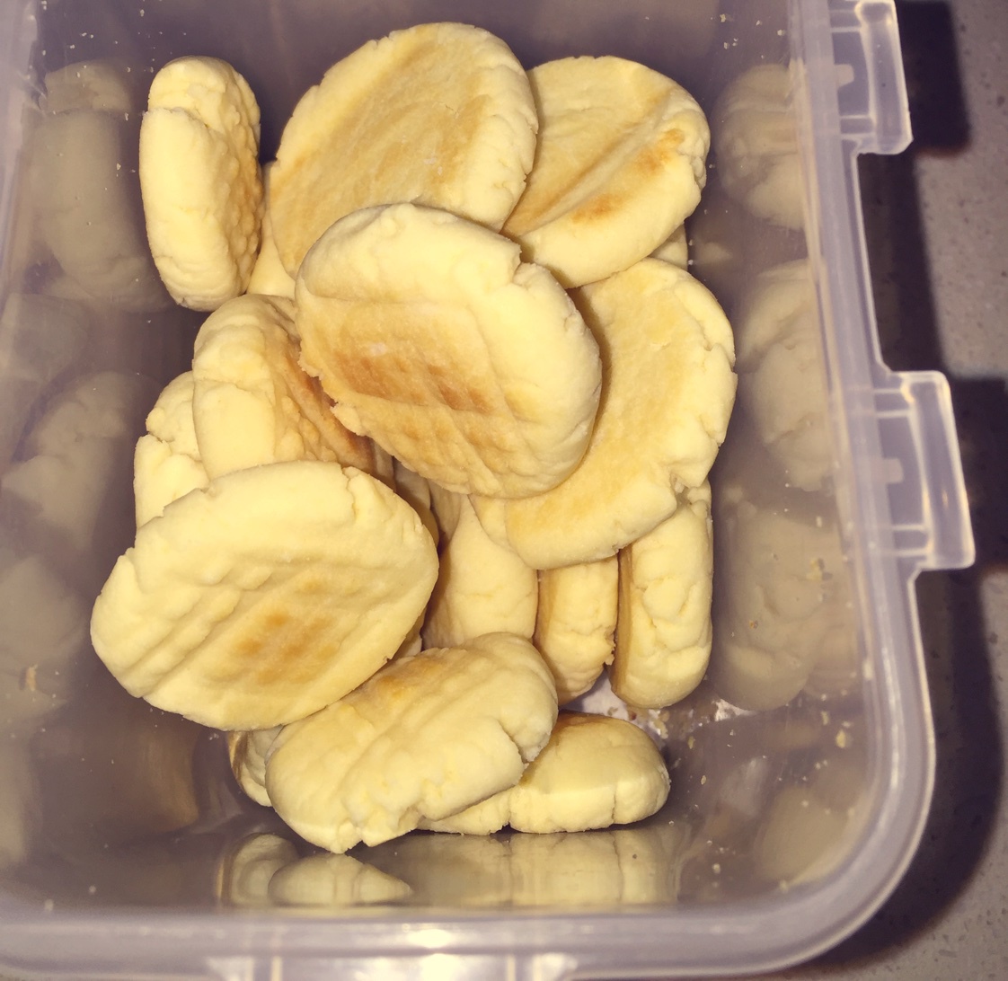 牛奶饼干