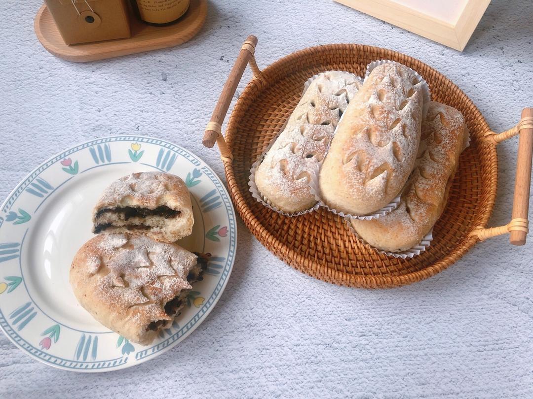 燕麦紫米软欧