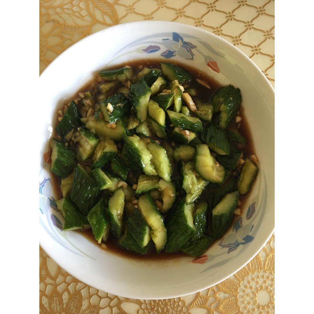国民凉菜——拍黄瓜