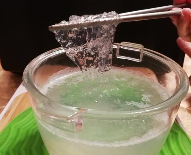 有点儿“嚼头”的燕窝泡发和炖法的做法