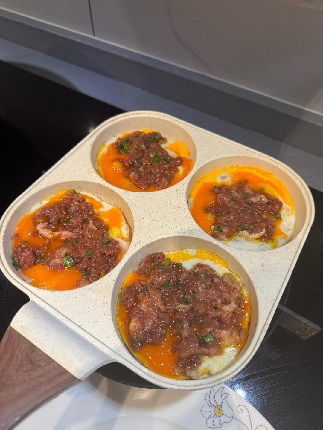 在家也能吃到鸡蛋堡