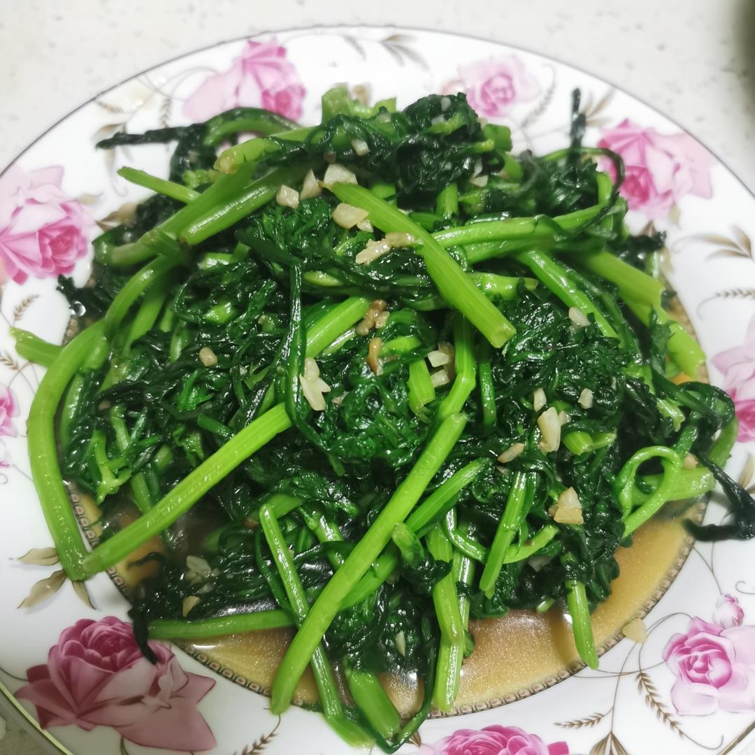 清炒茼蒿