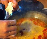 番茄鸡蛋疙瘩面的做法 步骤4