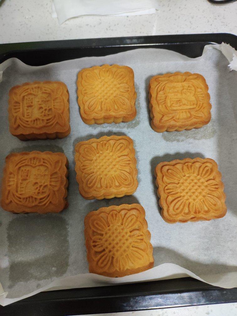 广式月饼——蛋黄莲蓉月饼