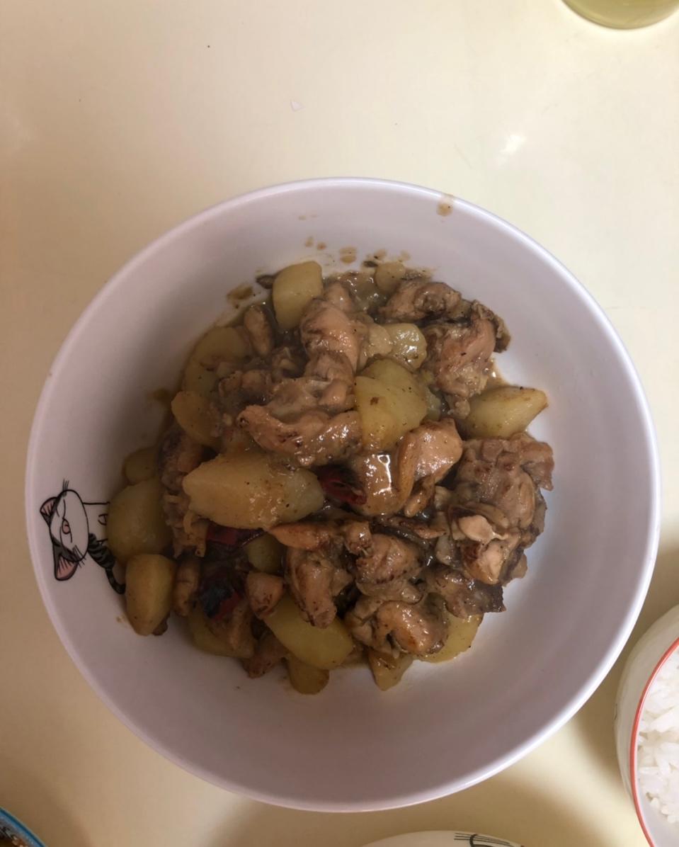 土豆炖鸡块