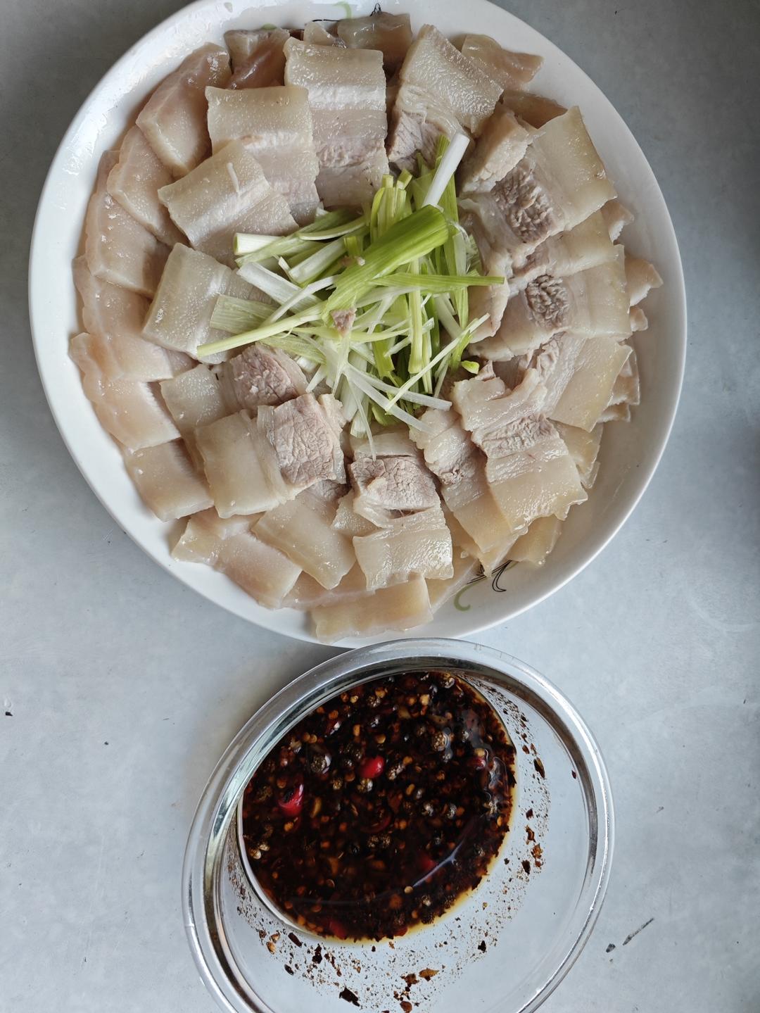 蒜泥白肉（川菜经典，简单易做）