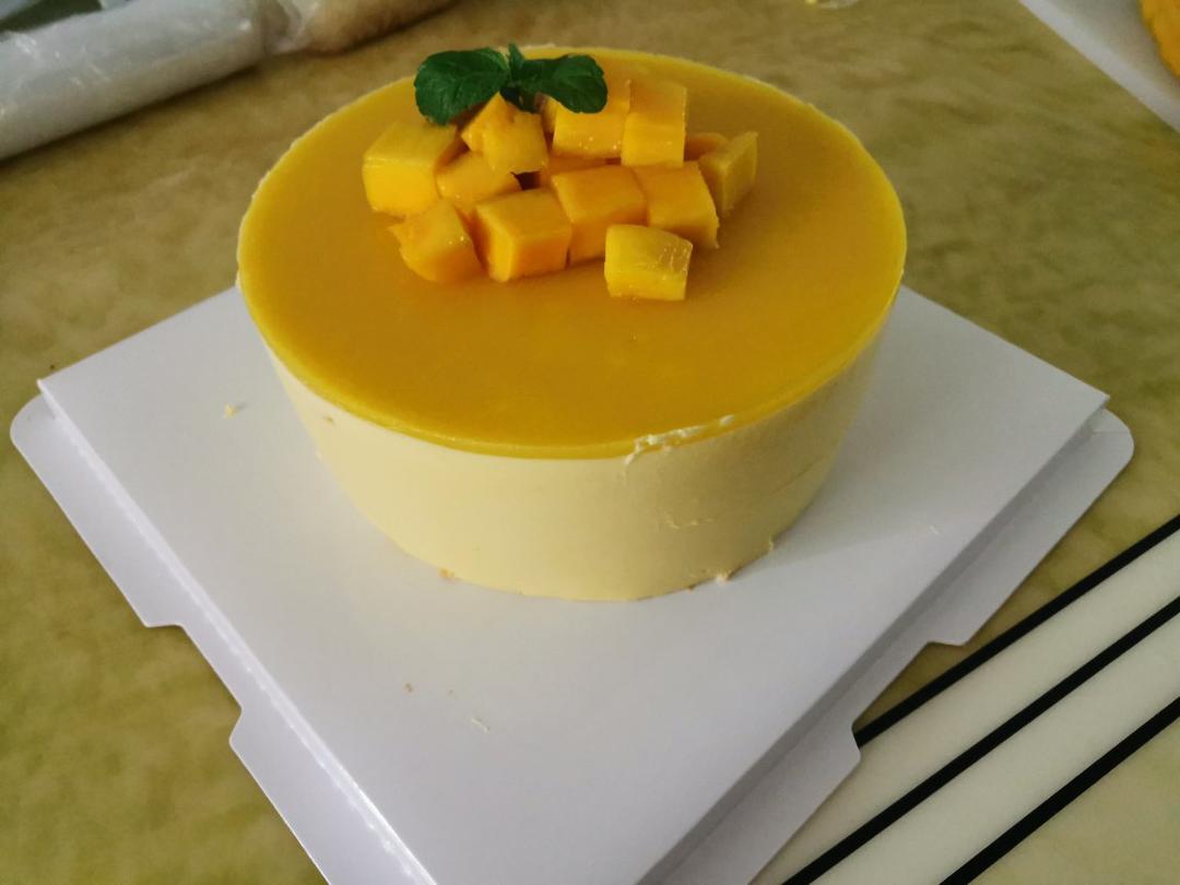 芒果慕斯蛋糕
