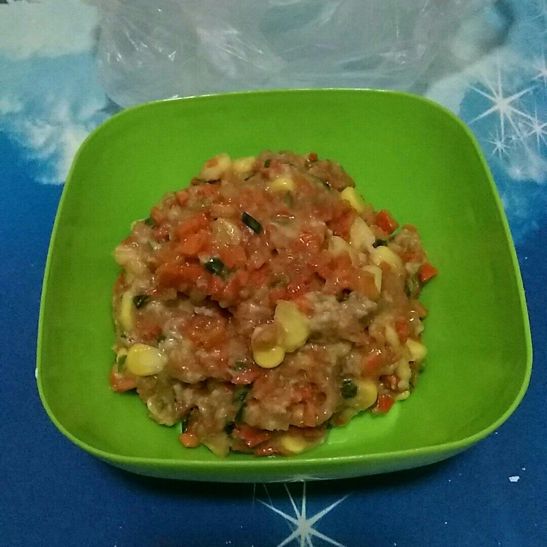 玉米瘦肉胡萝卜饺子。