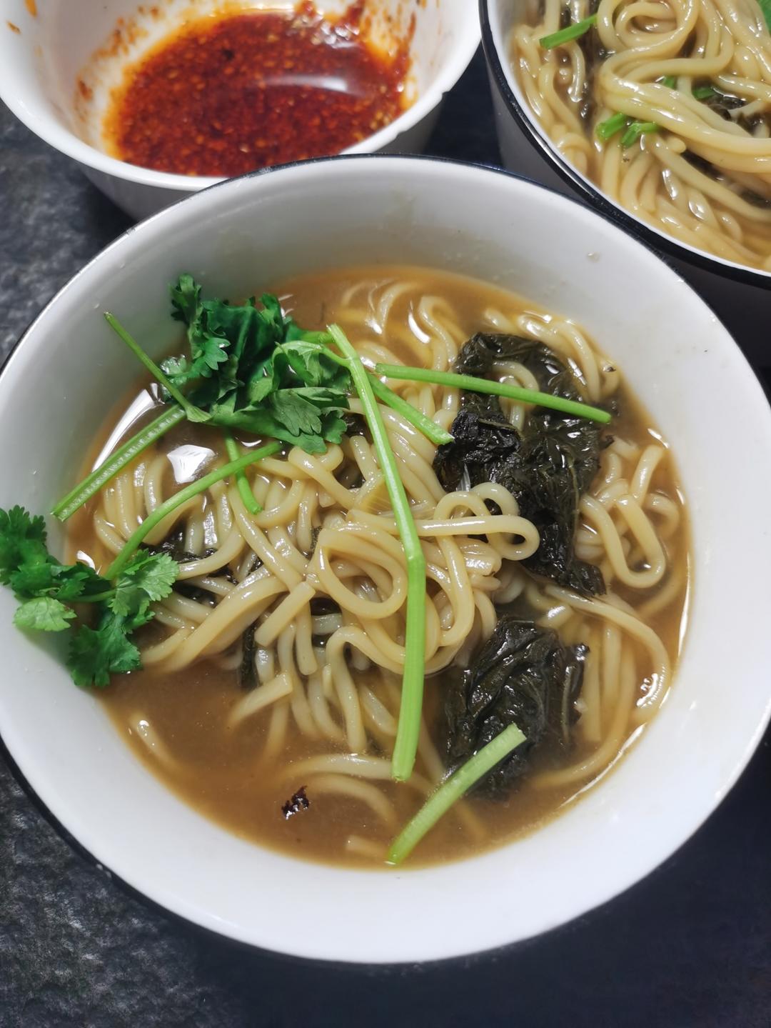 河南特色/芝麻叶面条🍜