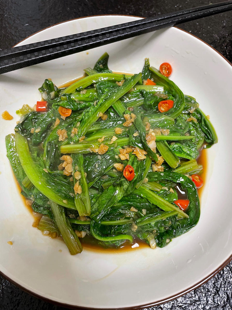 蒜蓉耗油清炒油麦菜，减脂快手菜，宝宝超爱，傻瓜步骤，屡试不爽，好吃且下饭，鲜香爽口！！