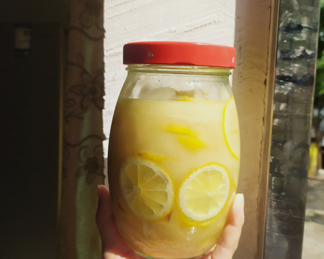 美白减脂神器-蜂蜜柠檬茶