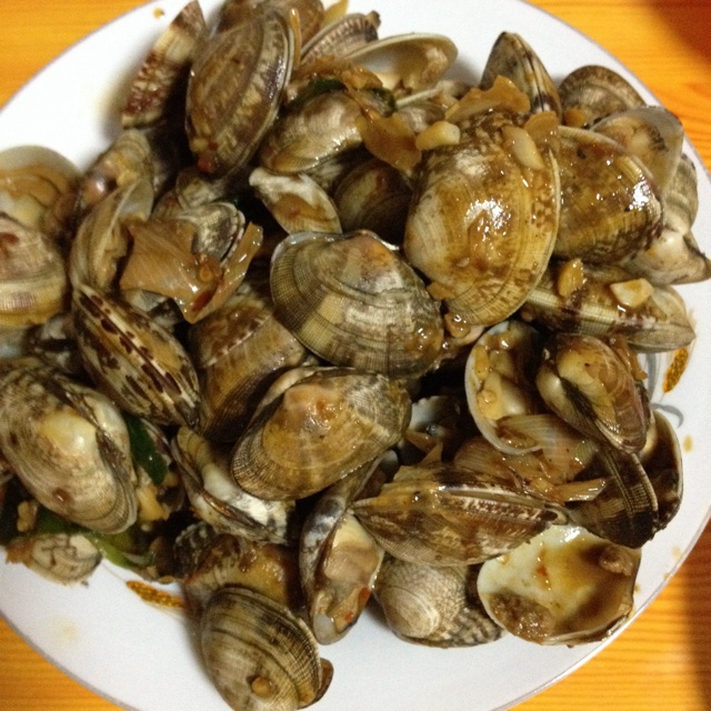 蒜香炒花甲