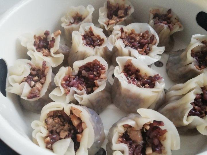 饺子皮咸蛋黄烧麦