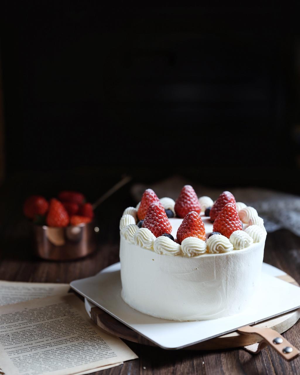 草莓鲜奶油蛋糕