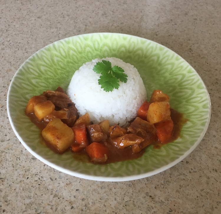 冬日暖身咖喱牛腩锅