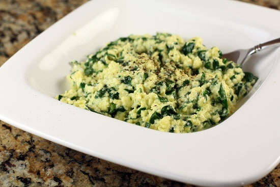 Spinach and ricotta broken eggs的做法