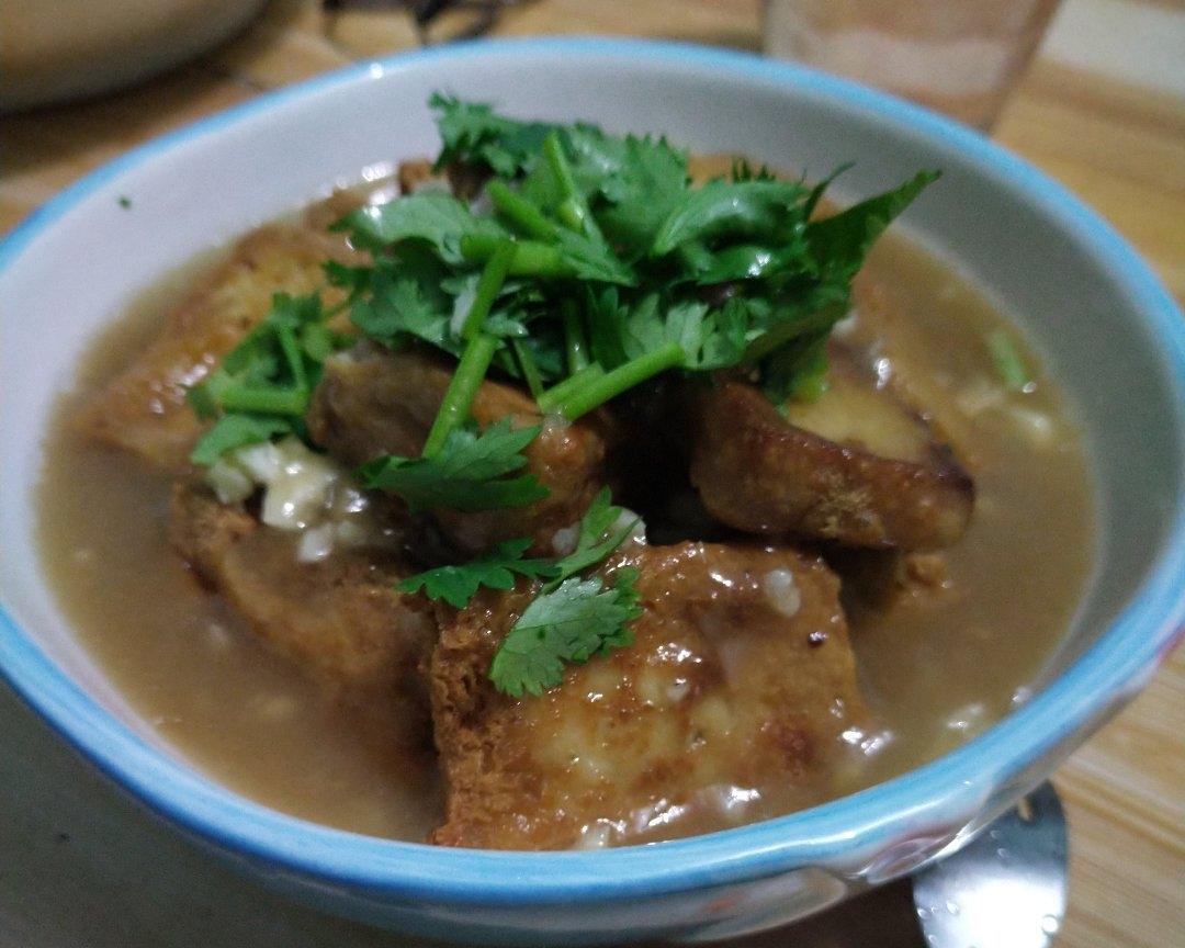 炸臭豆腐的做法
