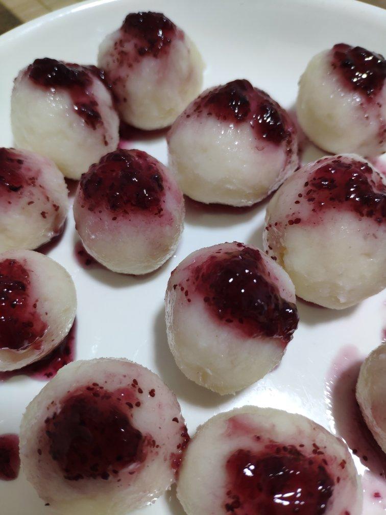 下厨房用户pk7e做的超级简单的蓝莓山药