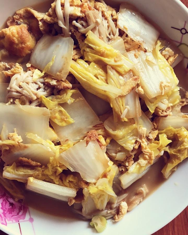 简单快手家常菜——大白菜炒鸡蛋