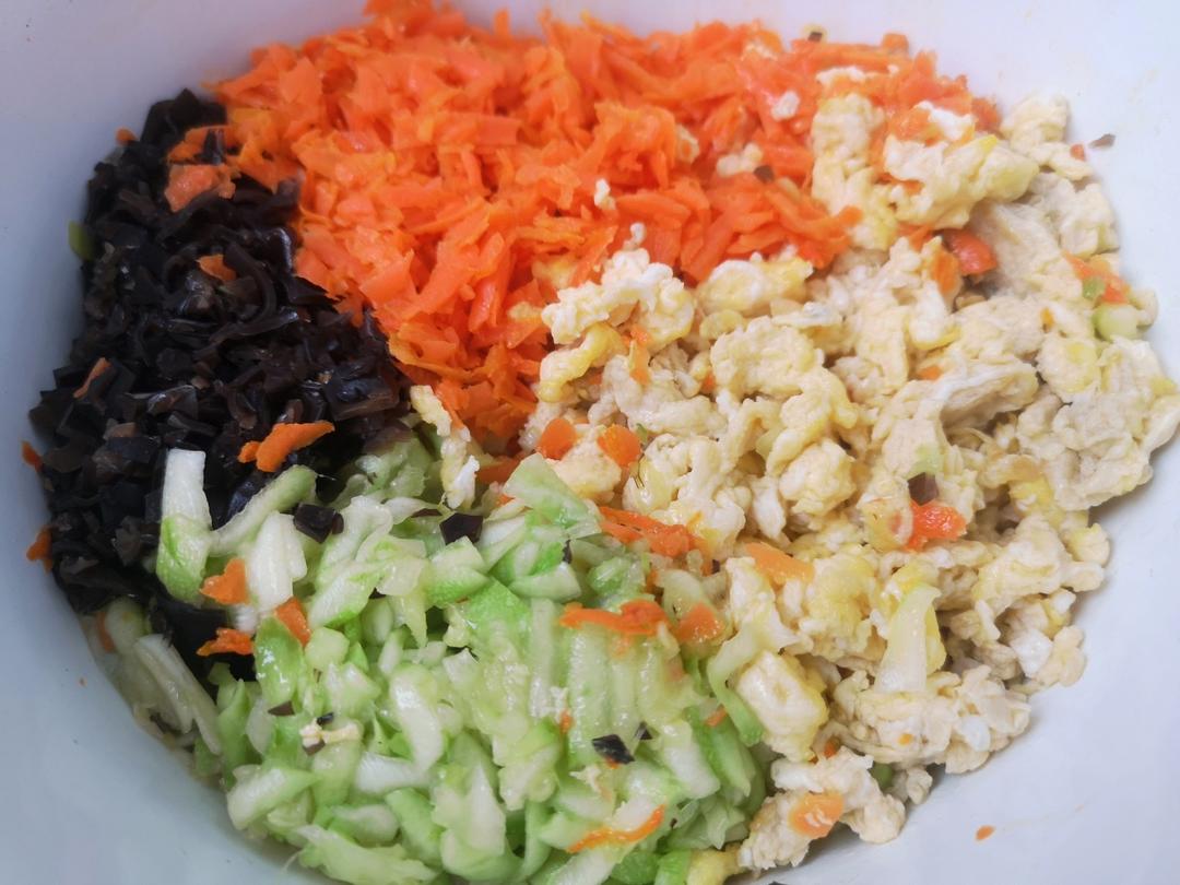 素饺子的极致美味 西葫芦鸡蛋饺子