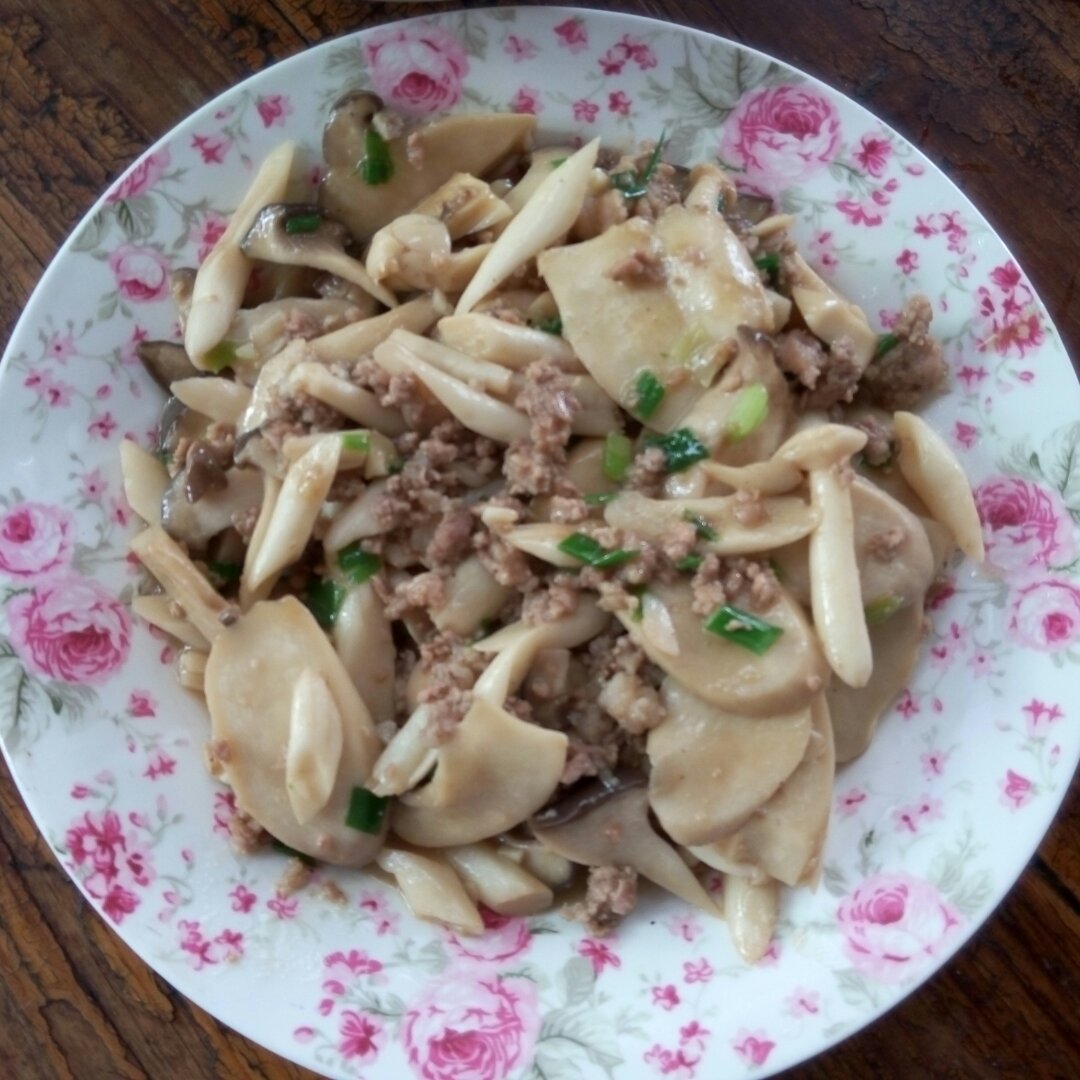 杏鲍菇炒肉片