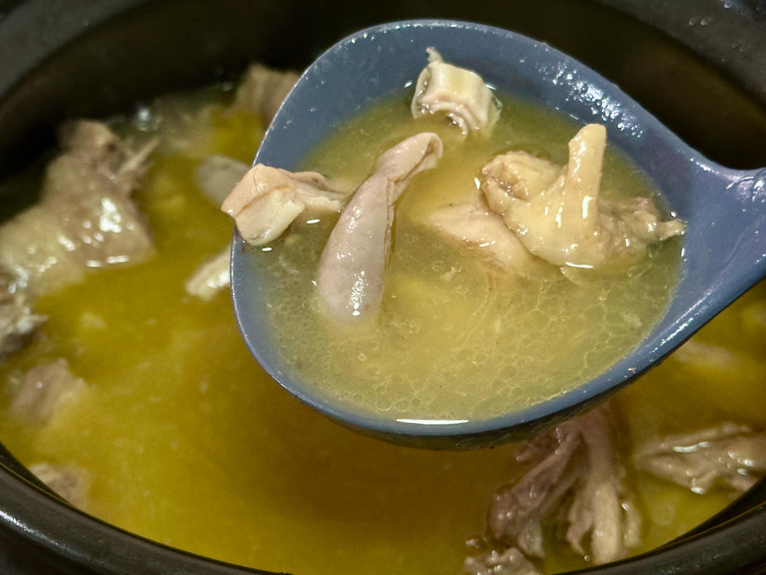 土雞煲湯—黃澄澄雞湯的做法 步驟10