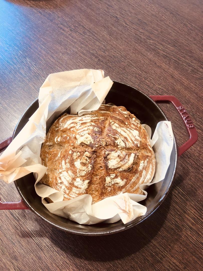 全麦山核桃橄榄欧包-Staub珐琅铸铁锅