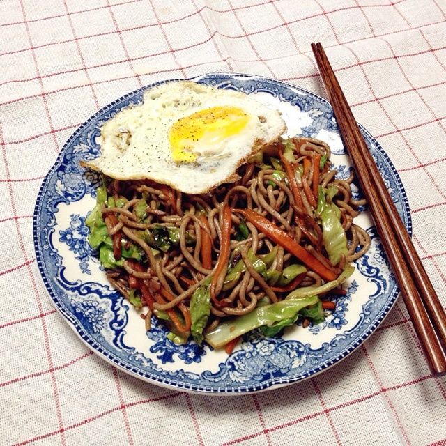 （深夜食堂）日式酱油炒面