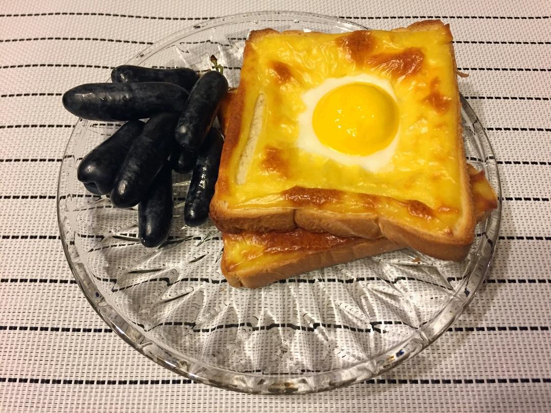 太阳蛋爆浆芝士吐司