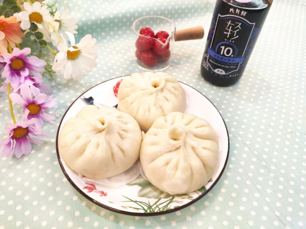 自己做的肉包子放心吃~梅干菜肉包的做法