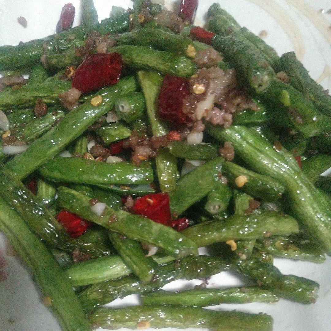 厨师长教你：“干煸四季豆”的正宗做法，先收藏了