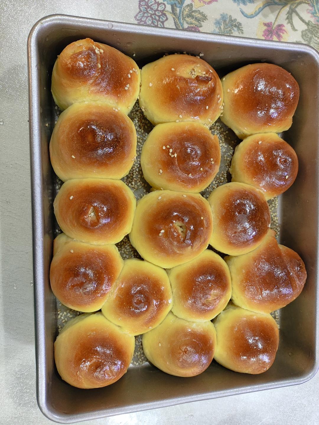 脆底蜂蜜小面包
