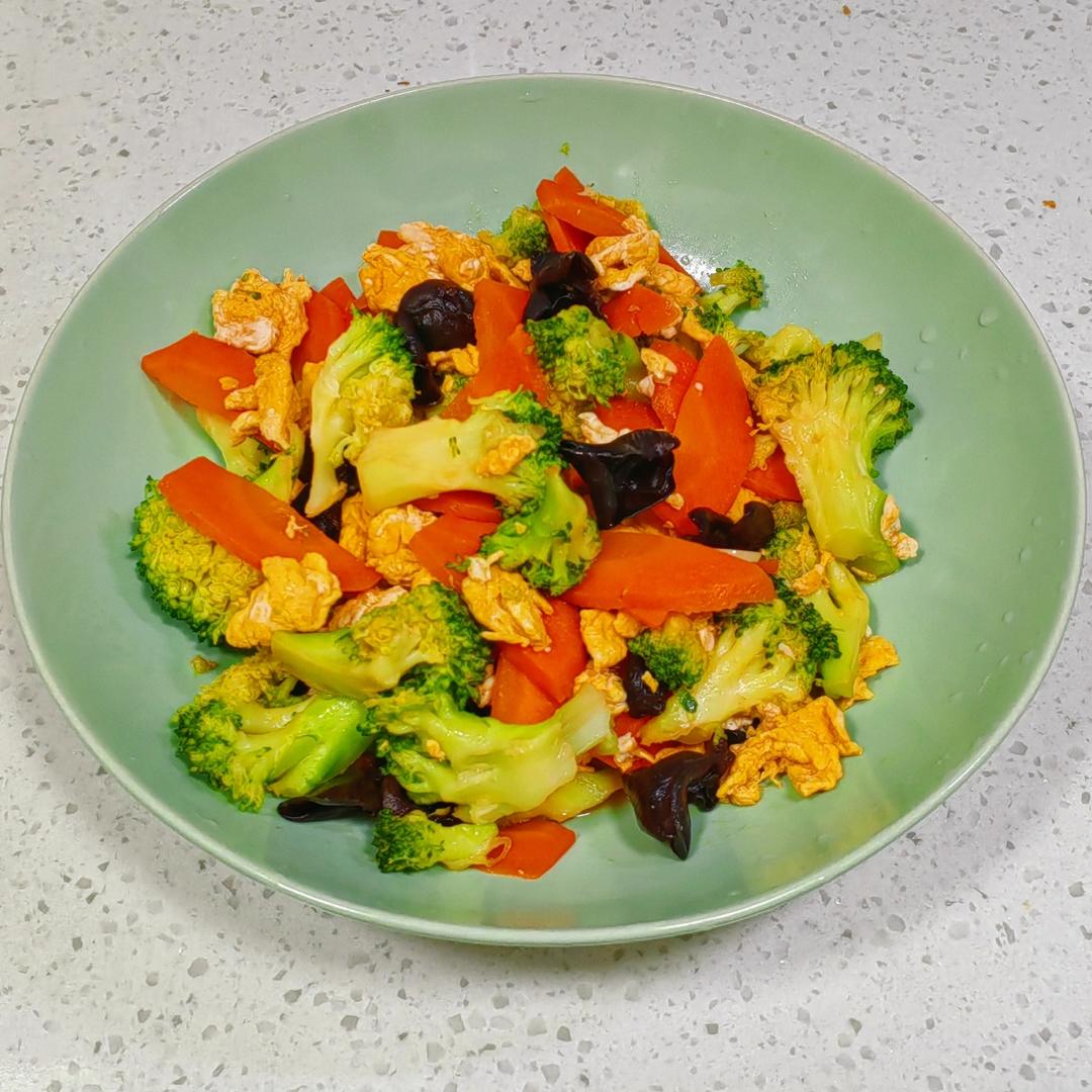 【纯素食谱】之金耳西兰花炒时蔬