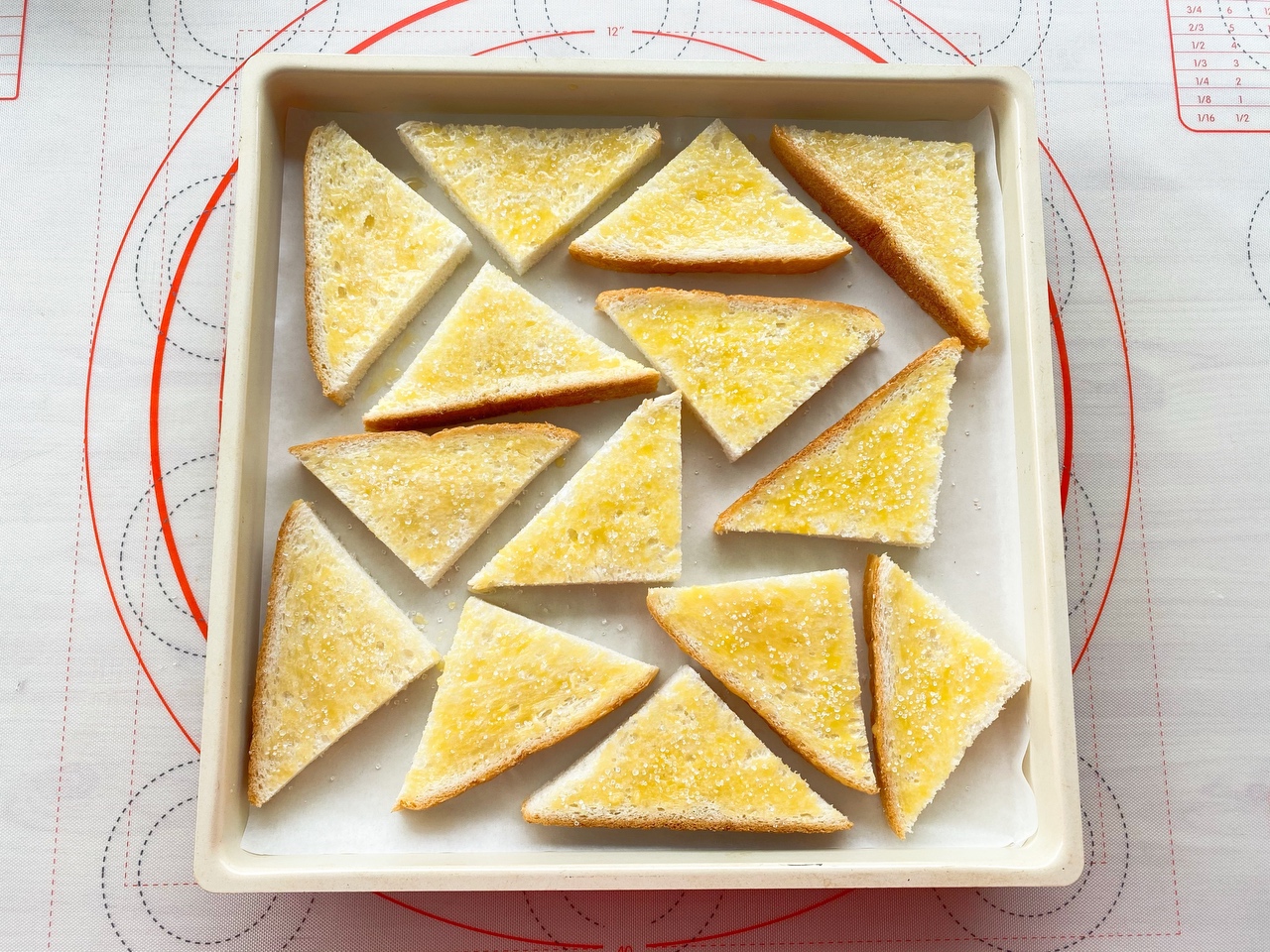 🍞吐司的神仙吃法👉蜂蜜黄油吐司块❗️超酥脆的做法 步骤7