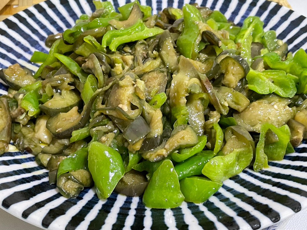 青椒炒茄子