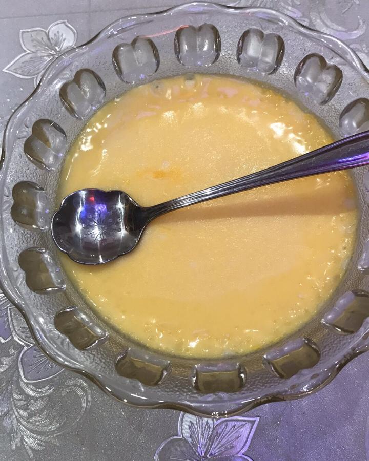 牛奶炖蛋