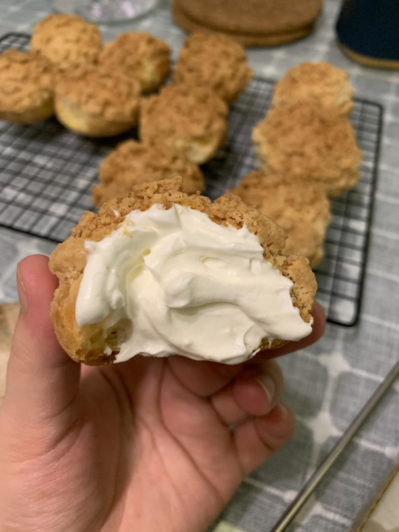 十分美味的酥皮泡芙